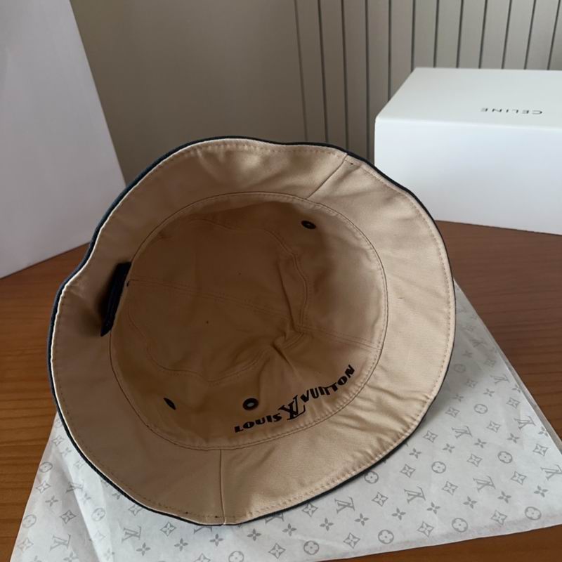 LV hat dx (635)