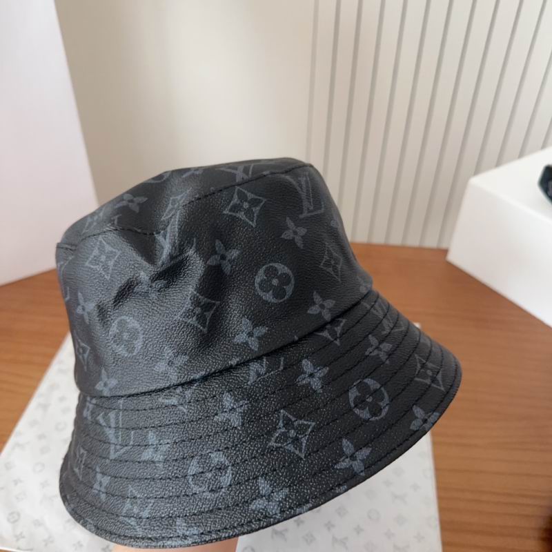 LV hat dx (674)