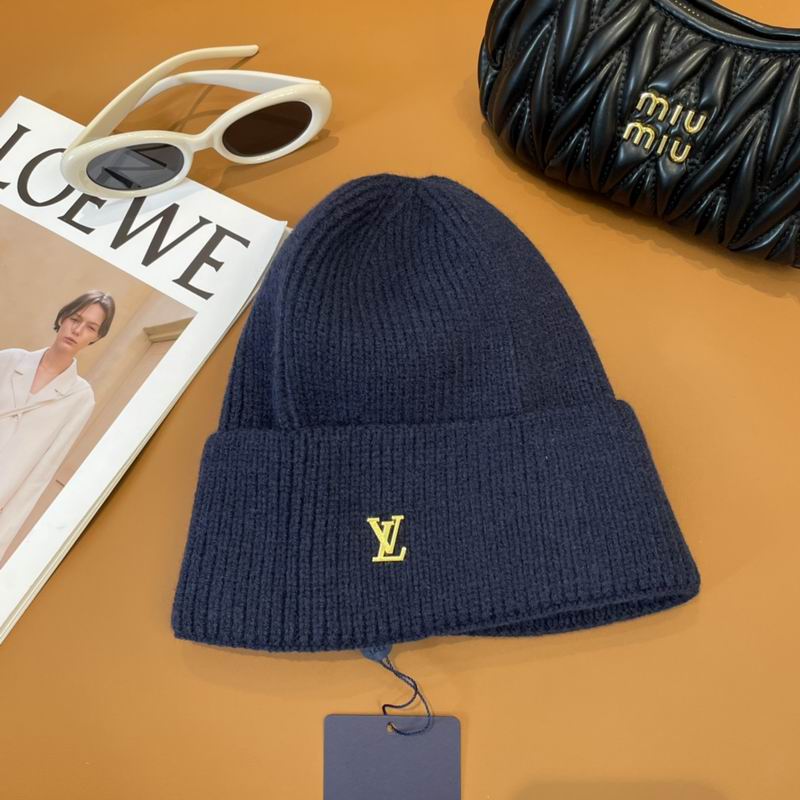 LV hat dx (748)