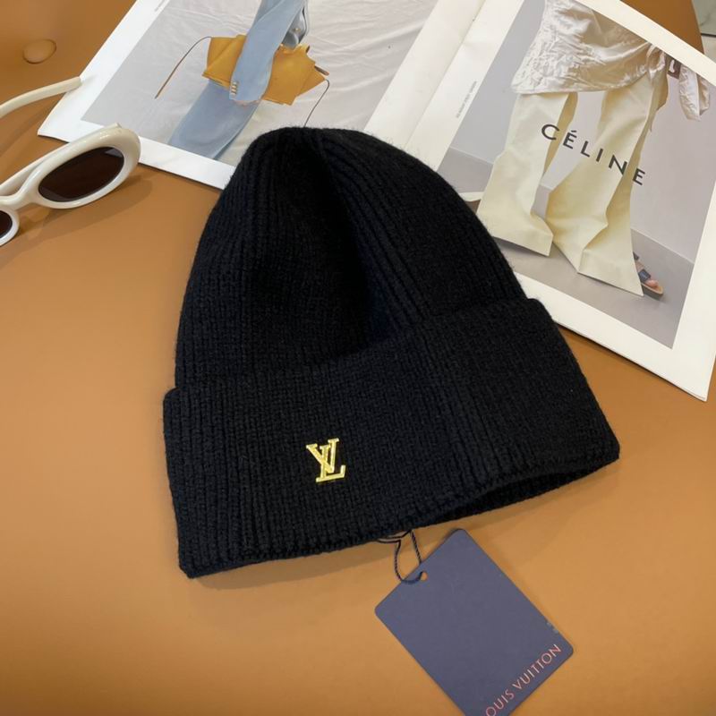 LV hat dx (770)