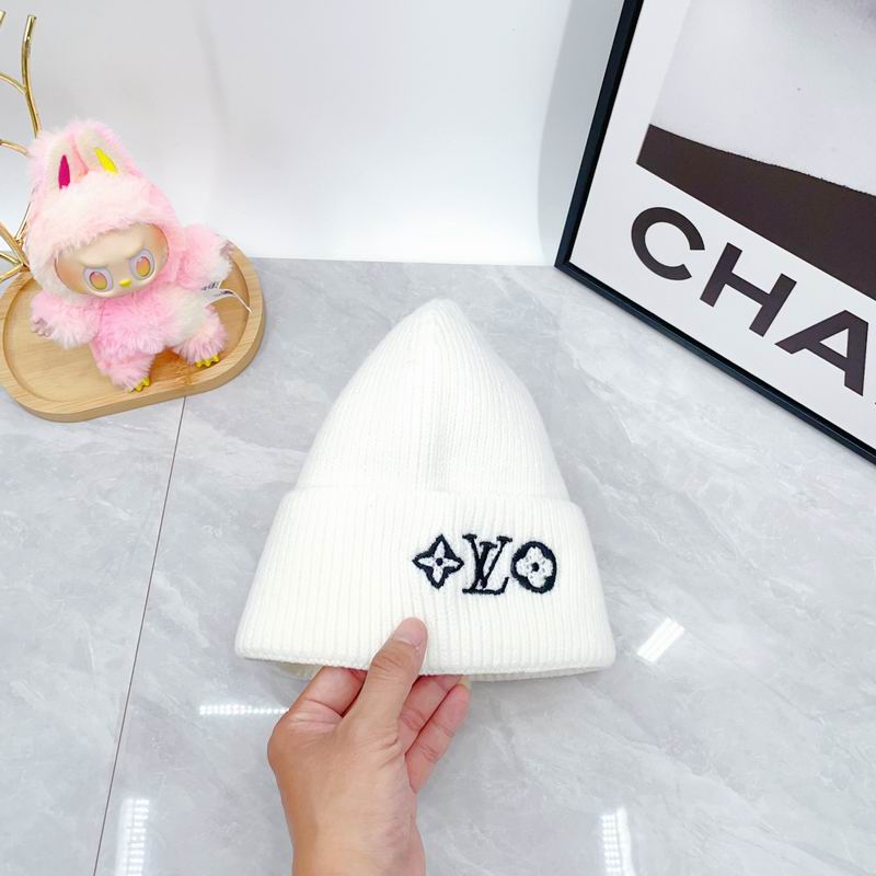 LV hat dx (881)