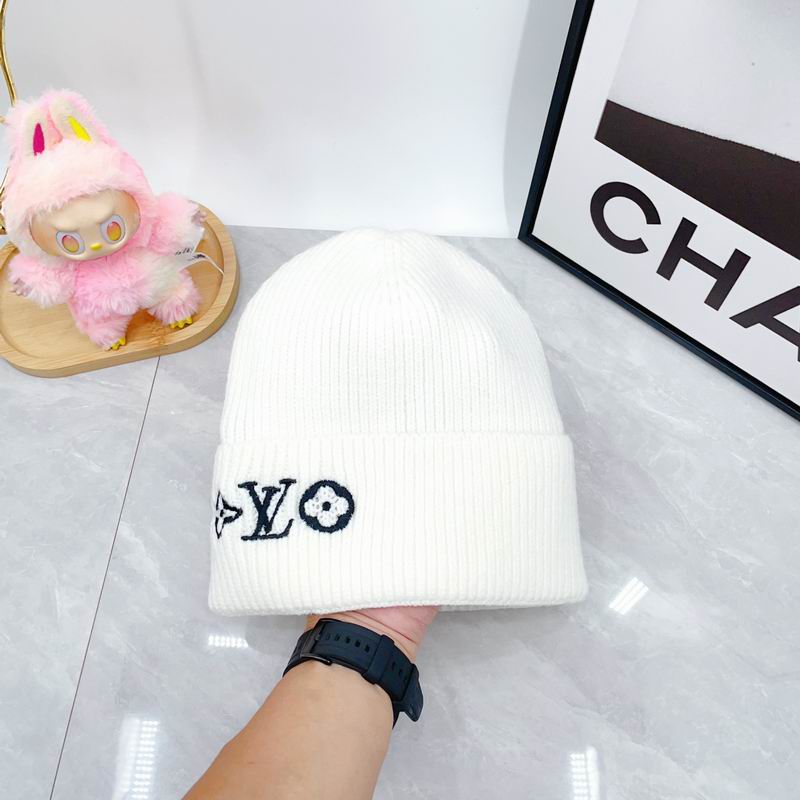 LV hat dx (882)