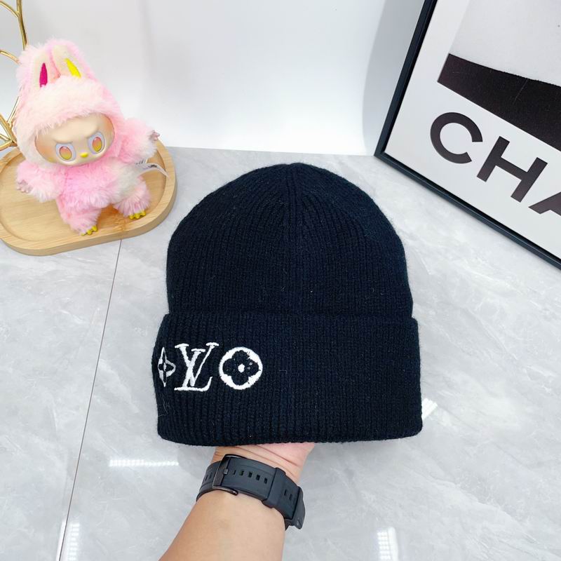 LV hat dx (892)