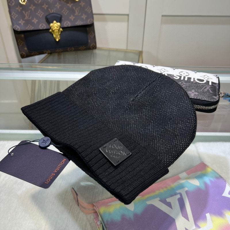LV hat dx  (6)