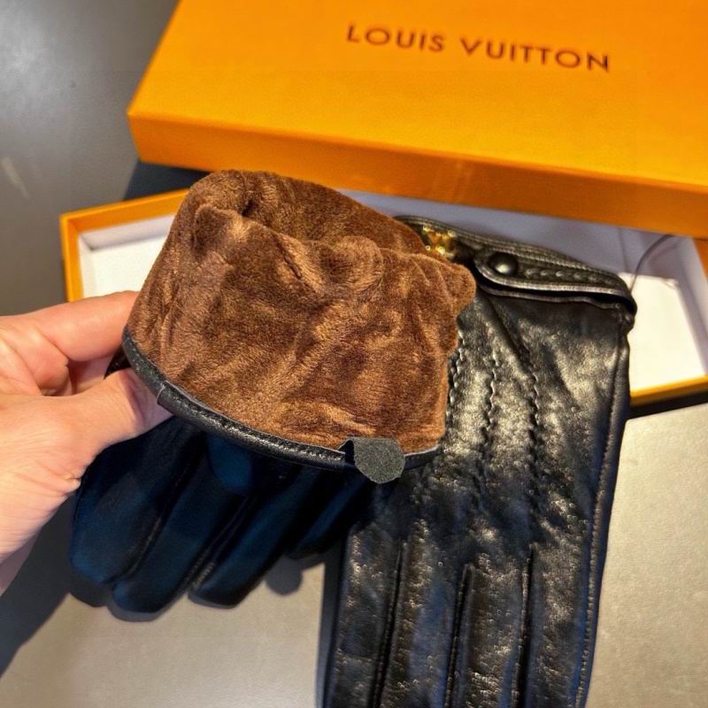 LV man gloves hm (5)