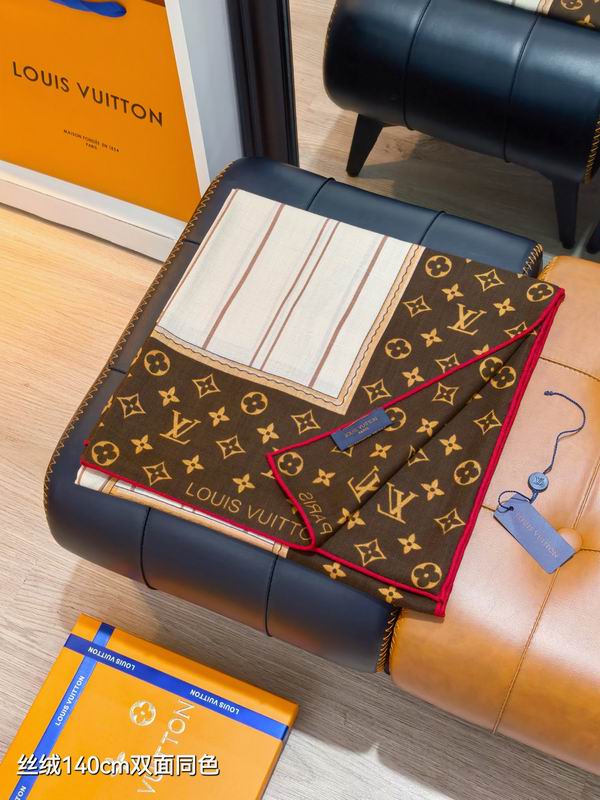 LV scarf 140X140cm 70%羊绒30%真丝 E15 (7)