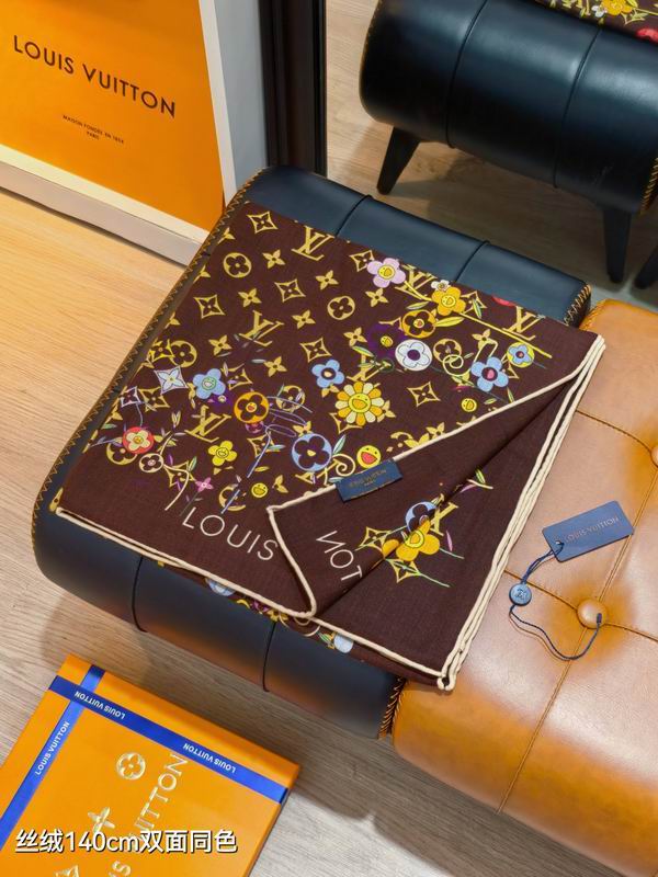 LV scarf 140X140cm 70%羊绒30%真丝 E48 (15)