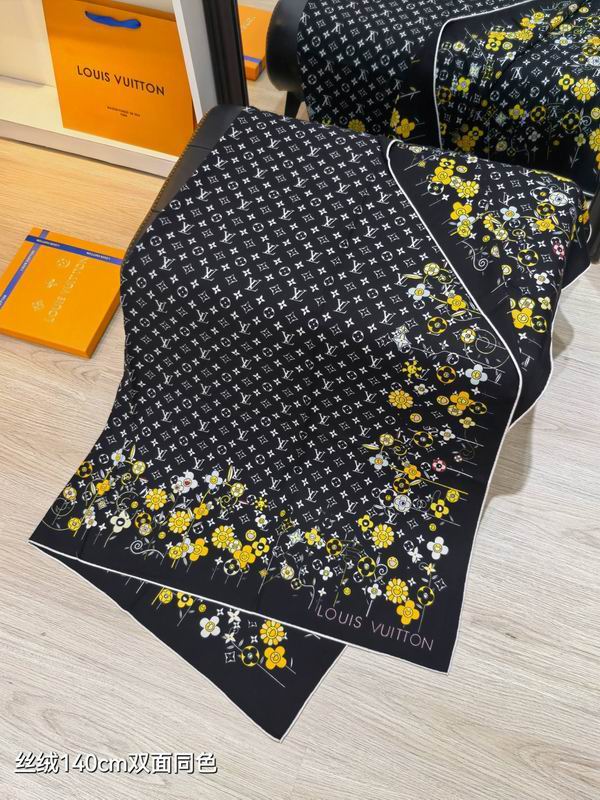 LV scarf 140X140cm 70%羊绒30%真丝 E48 (6)