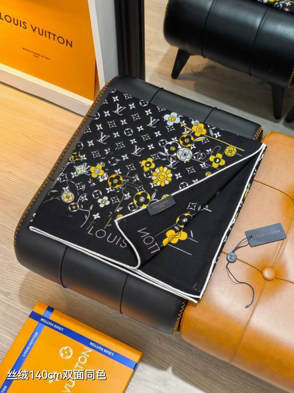 LV scarf 140X140cm 70%羊绒30%真丝 E48 (7)