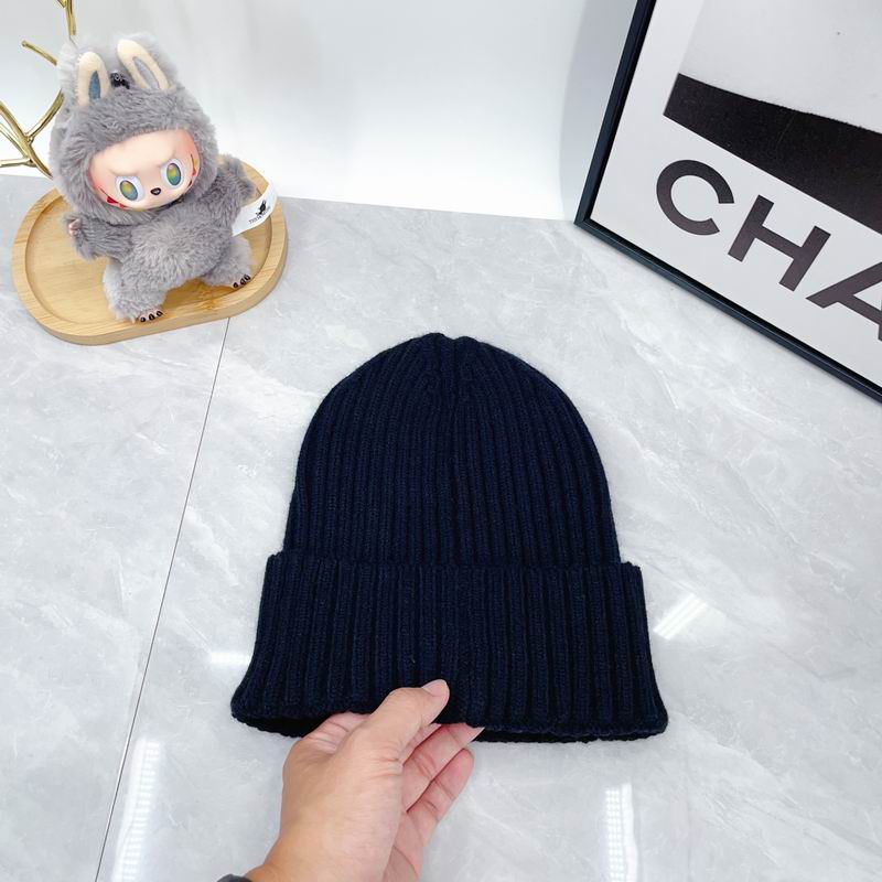 LV scarf hat dx (90)