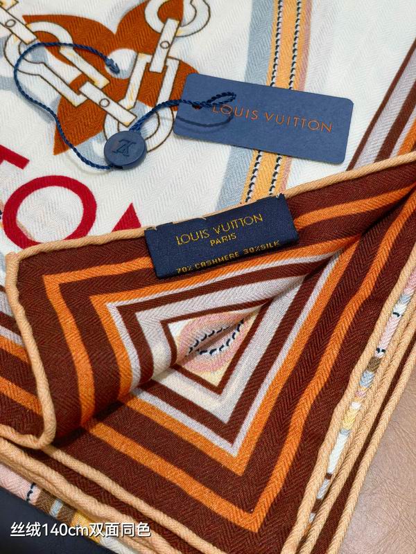 LV silk Scarf 140X140cm 70%羊绒 30%真丝 E22 (4)