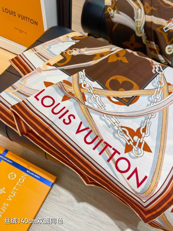 LV silk Scarf 140X140cm 70%羊绒 30%真丝 E22 (5)