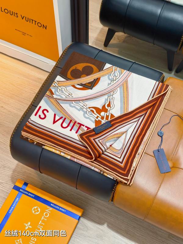 LV silk Scarf 140X140cm 70%羊绒 30%真丝 E22 (7)