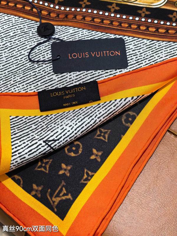 LV silk Scarf 90X90cm E17 (22)