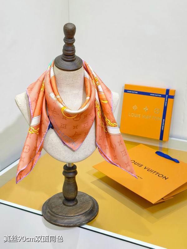 LV silk Scarf 90X90cm E18 (2)