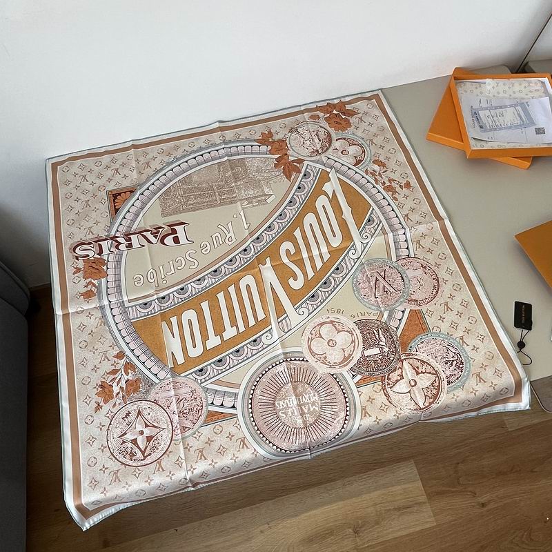 LV silk Scarf 90X90cm hm (190)