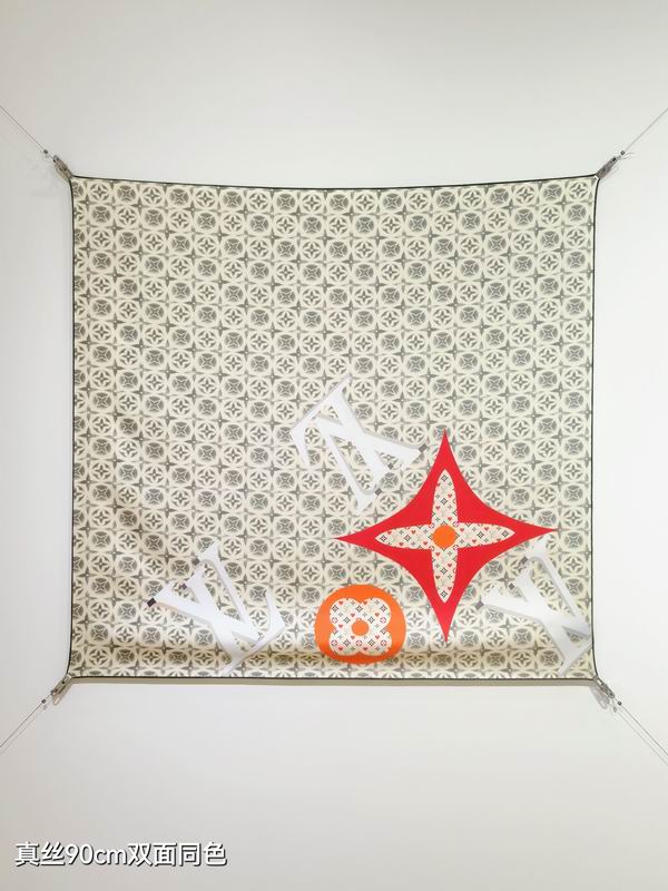 LV silk scarf 90X90cm E30 (8)
