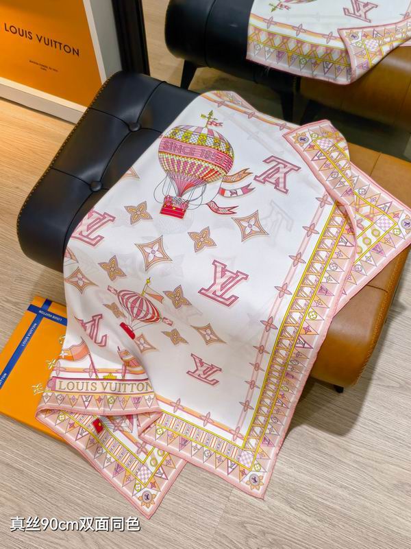 LV silk scarf 90X90cm E47 (5)