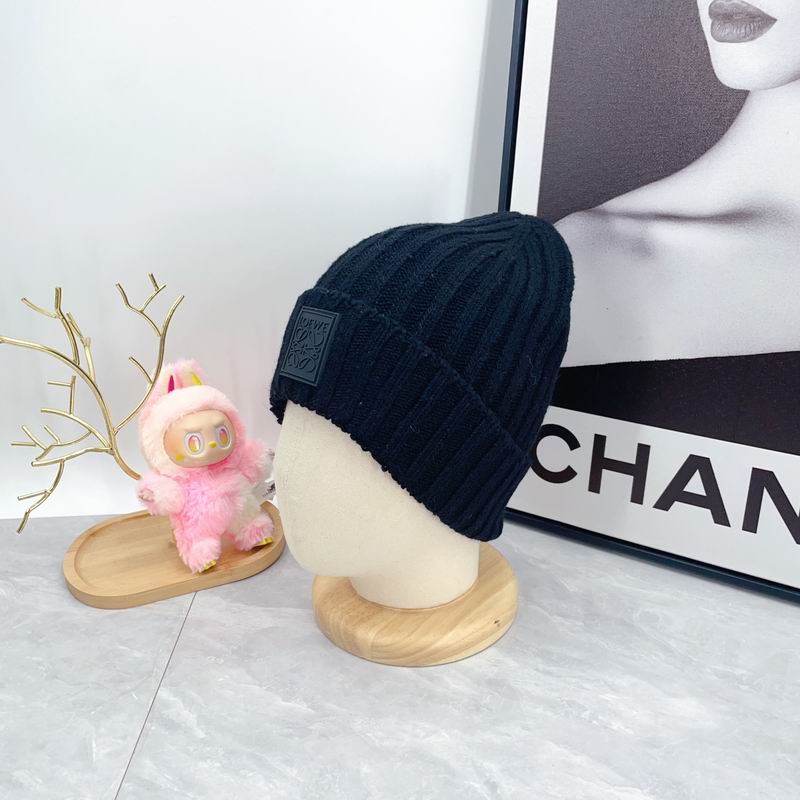 Loewe Hat dx (2019)