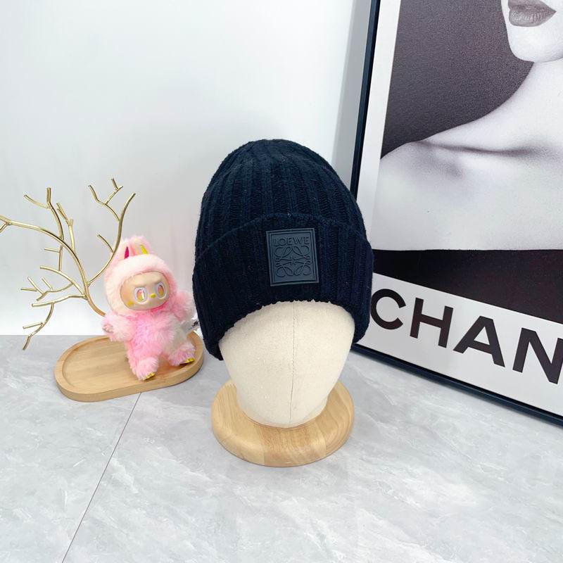 Loewe Hat dx (2020)