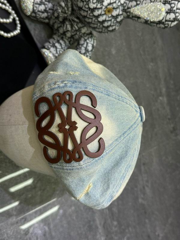 Loewe beret dx (132)