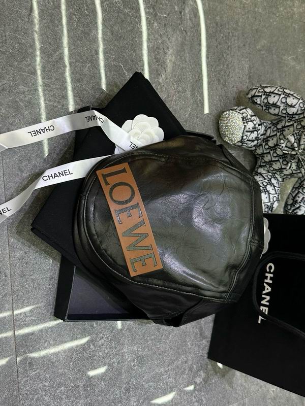 Loewe beret dx (155)