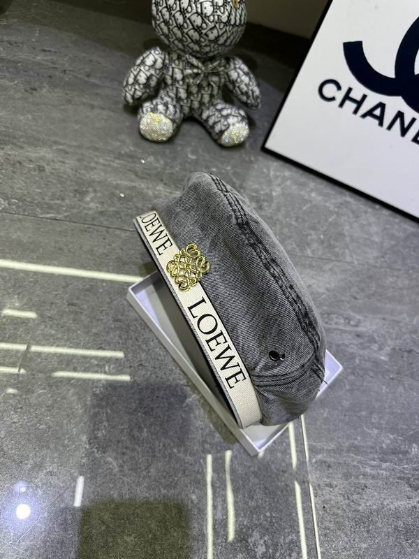 Loewe beret dx (210)