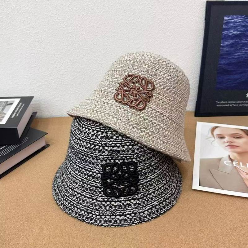 Loewe hat dx (140)