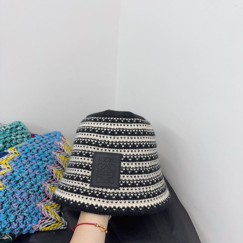 Loewe hat dx (234)