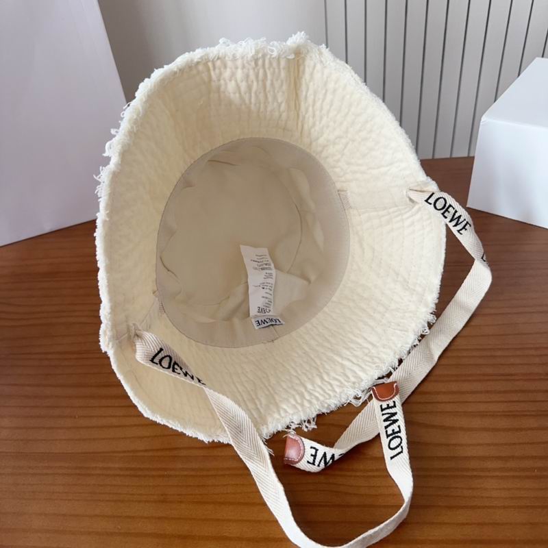 Loewe hat dx (648)