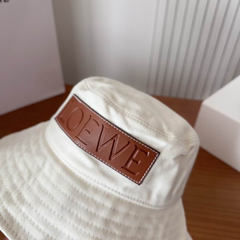 Loewe hat dx (895)