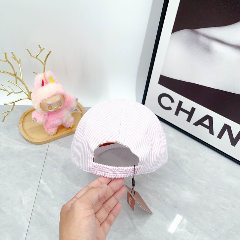 Loro Piana Cap dx (2357)