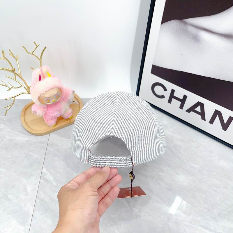 Loro Piana Cap dx (2366)