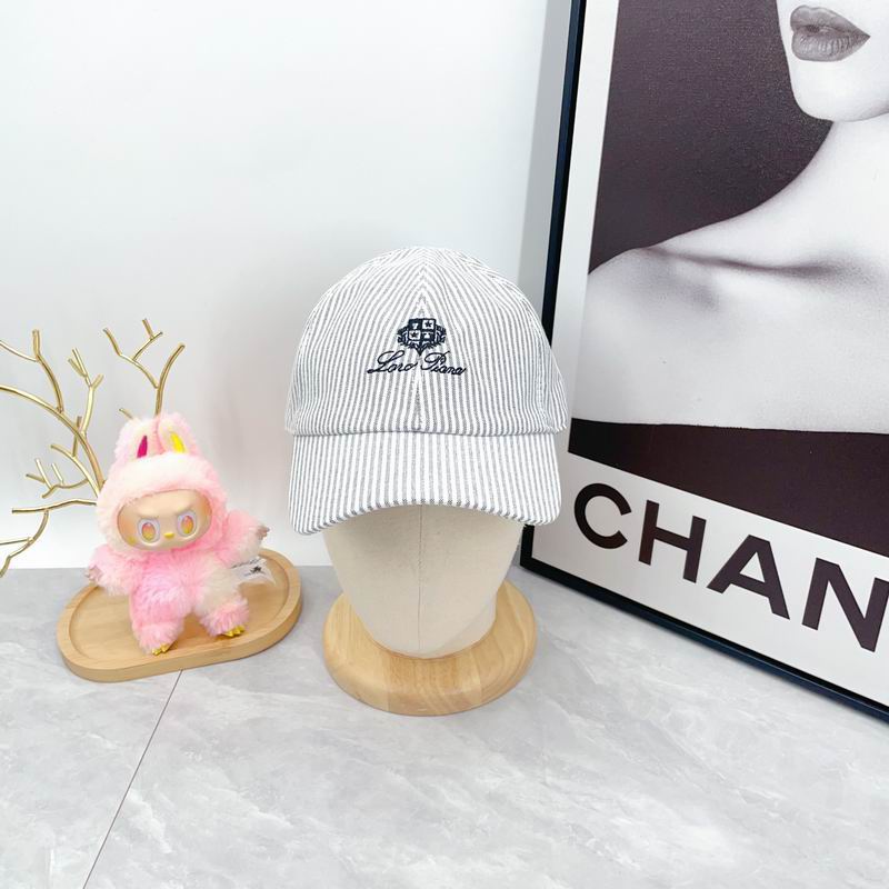 Loro Piana Cap dx (2372)