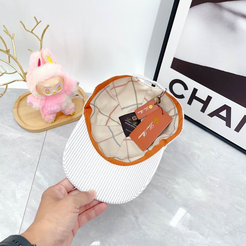 Loro Piana Cap dx (2374)