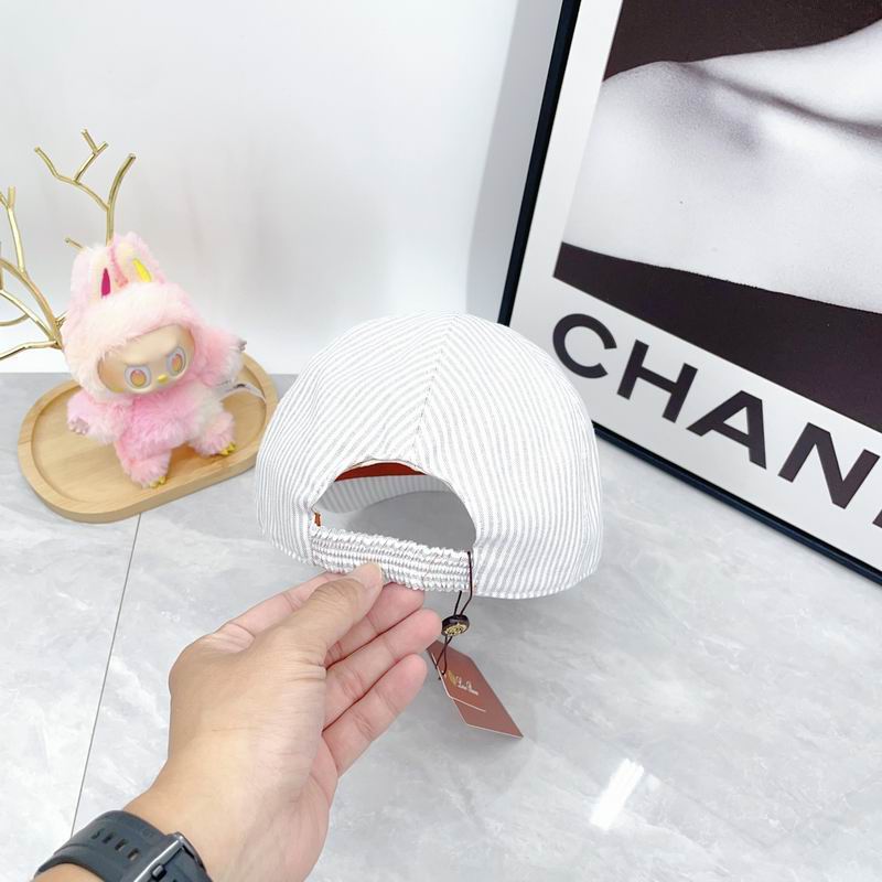 Loro Piana Cap dx (2375)