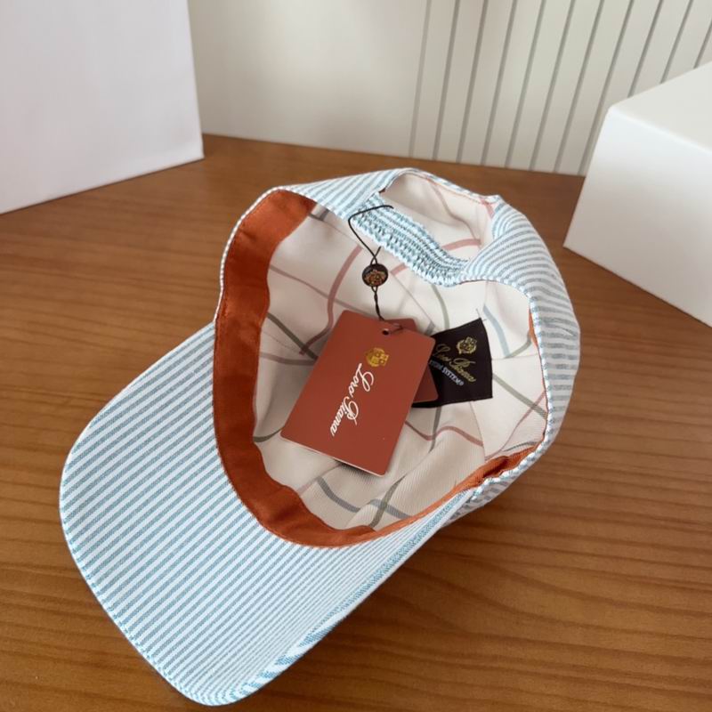 Loro Piana Cap dx (2882)