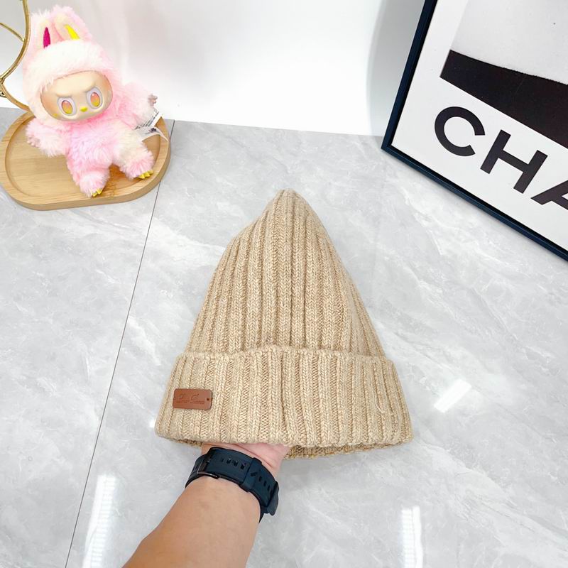 Loro Piana Hat dx (1943)