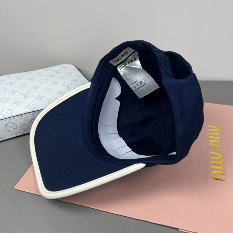 MIumiu Cap dx (1821)