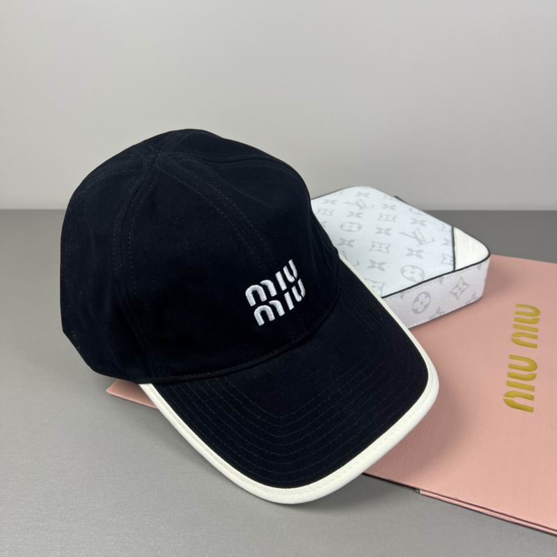 MIumiu Cap dx (1835)