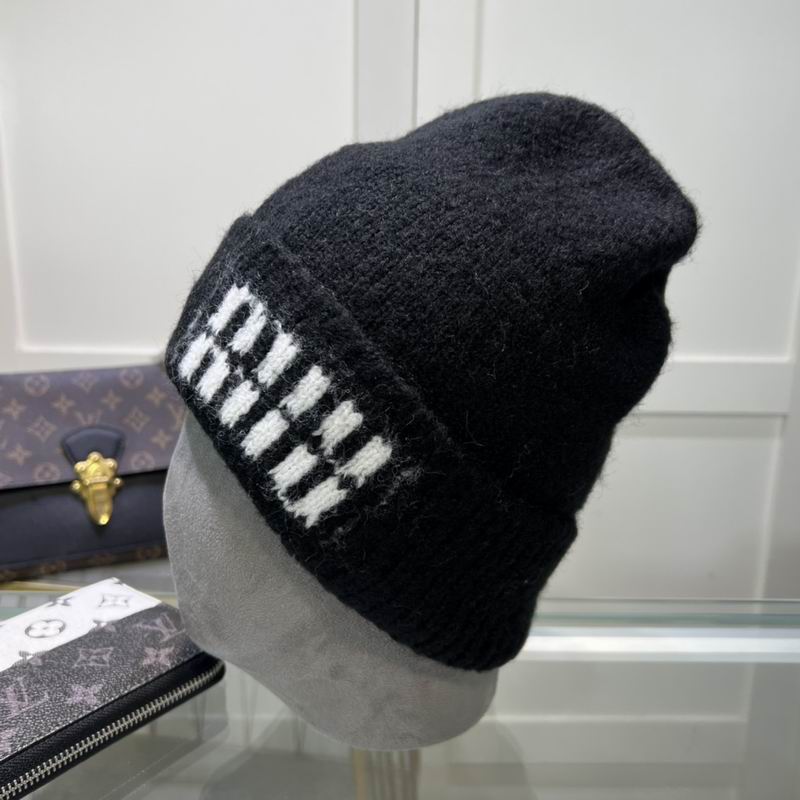MIumiu Hat dx (1142)