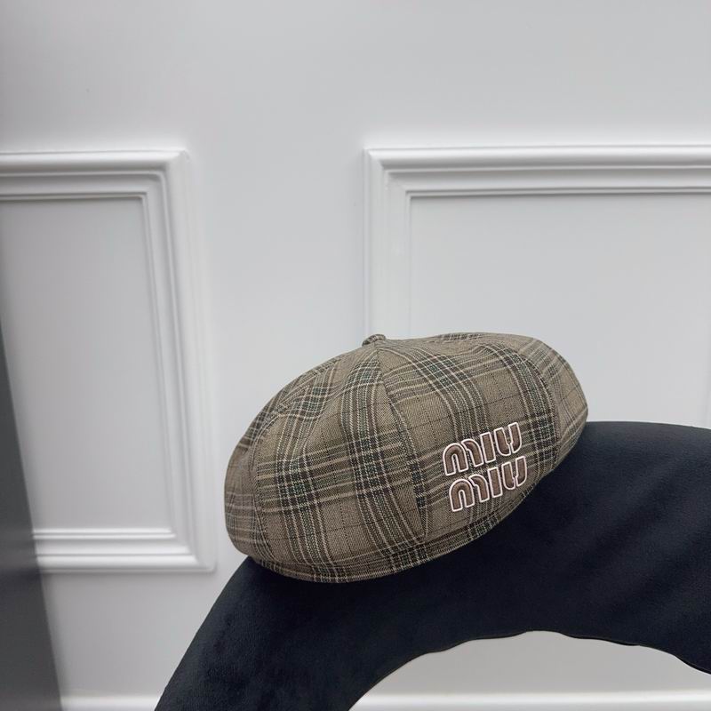 MIumiu beret dx (48)