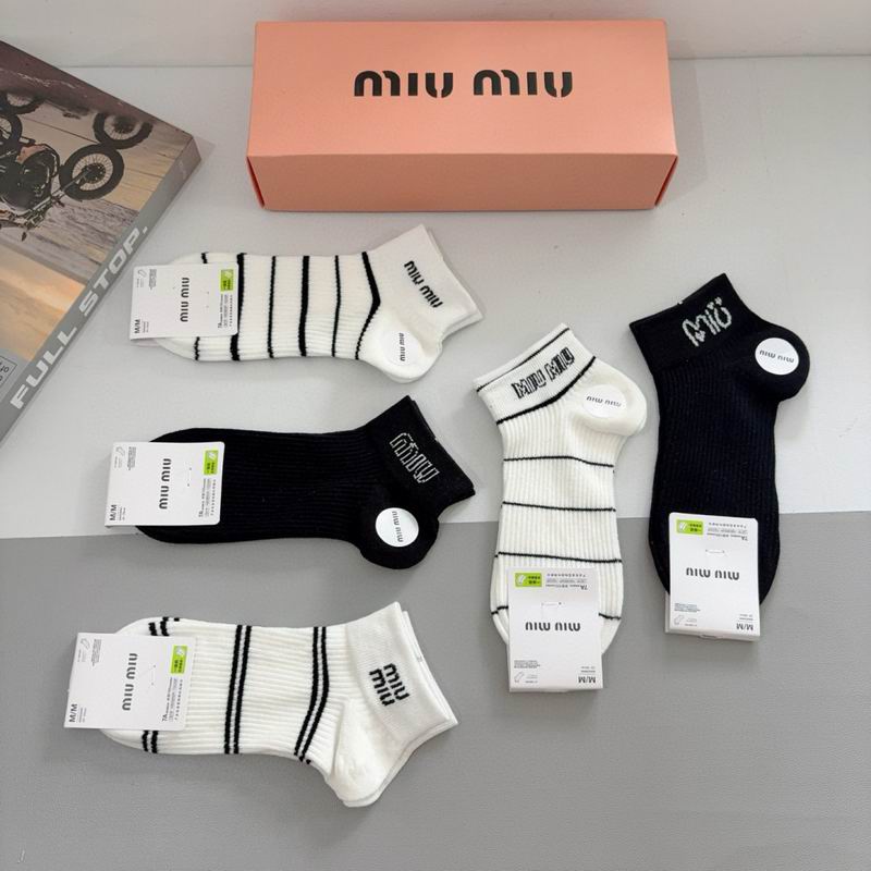 MIumiu socks QY (5)