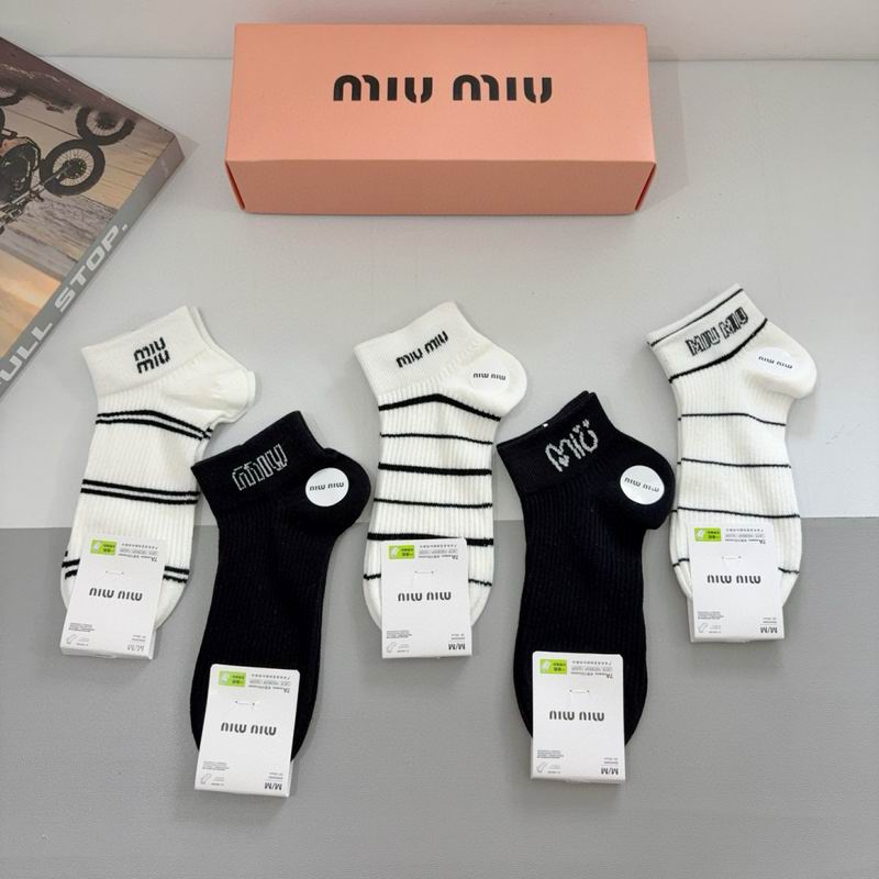 MIumiu socks QY (8)