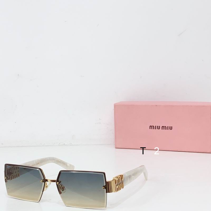 MiuMiu 118AV 61 15 140 b02