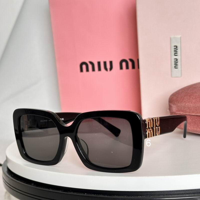 MiuMiu SMU10 56 17-140 e05