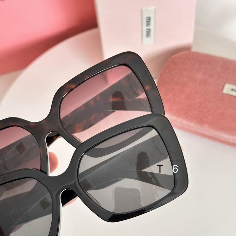 MiuMiu SMU10 56 17-140 e06