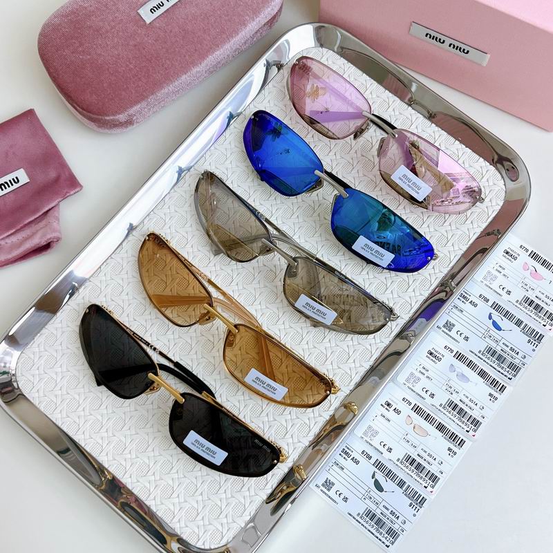 MiuMiu SMUA50 69 15-130 a08