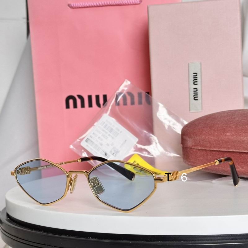 MiuMiu SMUA56 56 17-140 e03