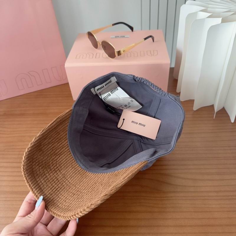 Miumiu Cap dx (1647)